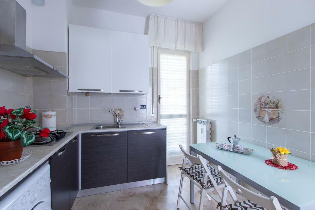 House Henry Apartment Vado Ligure Exterior foto