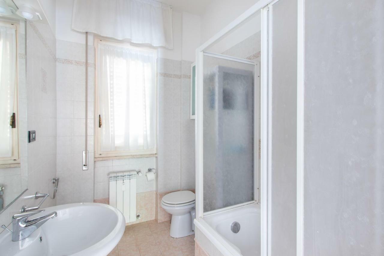 House Henry Apartment Vado Ligure Exterior foto