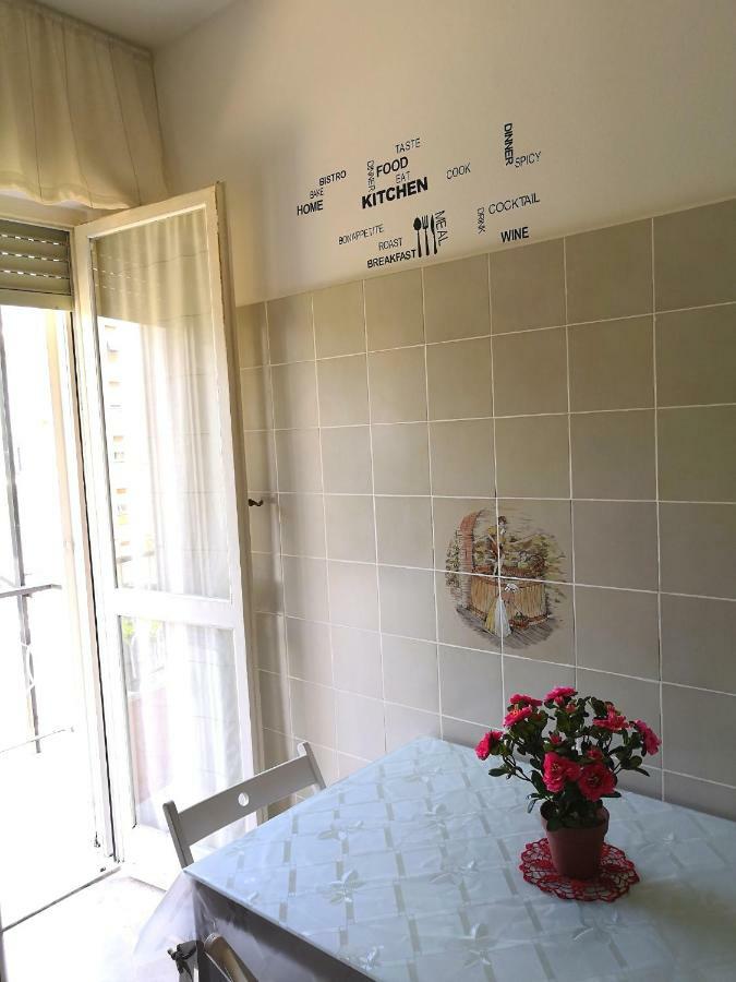 House Henry Apartment Vado Ligure Exterior foto