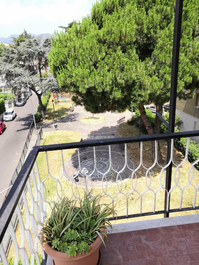 House Henry Apartment Vado Ligure Exterior foto